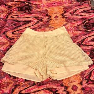 🖤Commense Cream Mesh Overlay Shorts | XS | Coastal Cool Girl Vibes